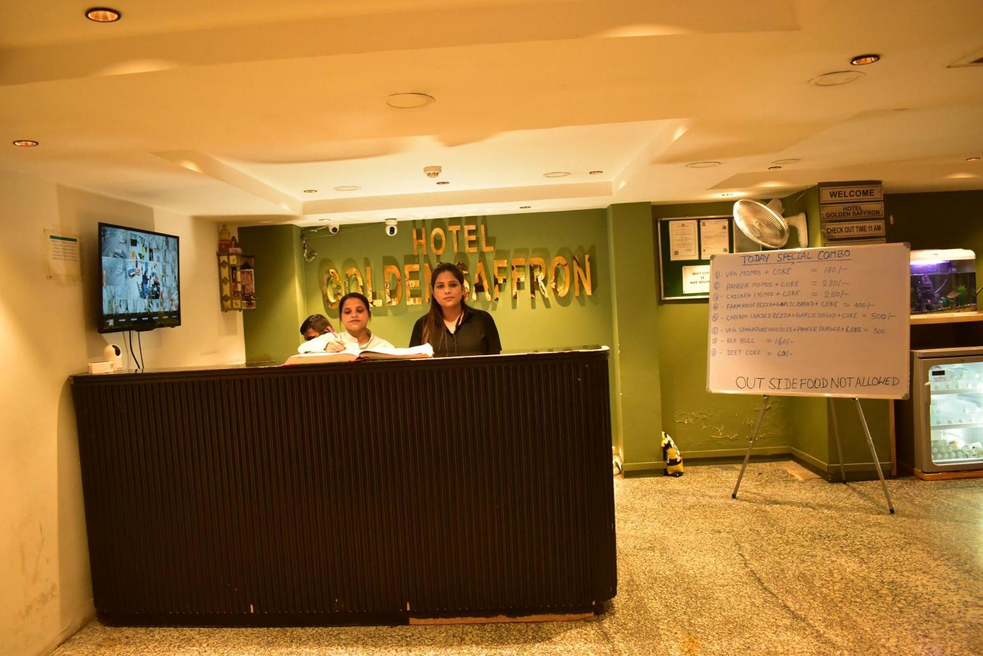 Hotel Golden Saffron By Qotel-Punjabi Bagh New Delhi Exterior photo